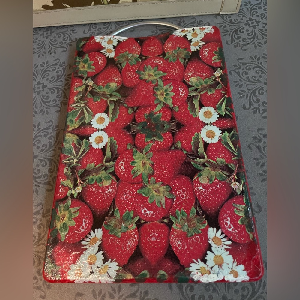 Strawberry Fields Kitchen Board